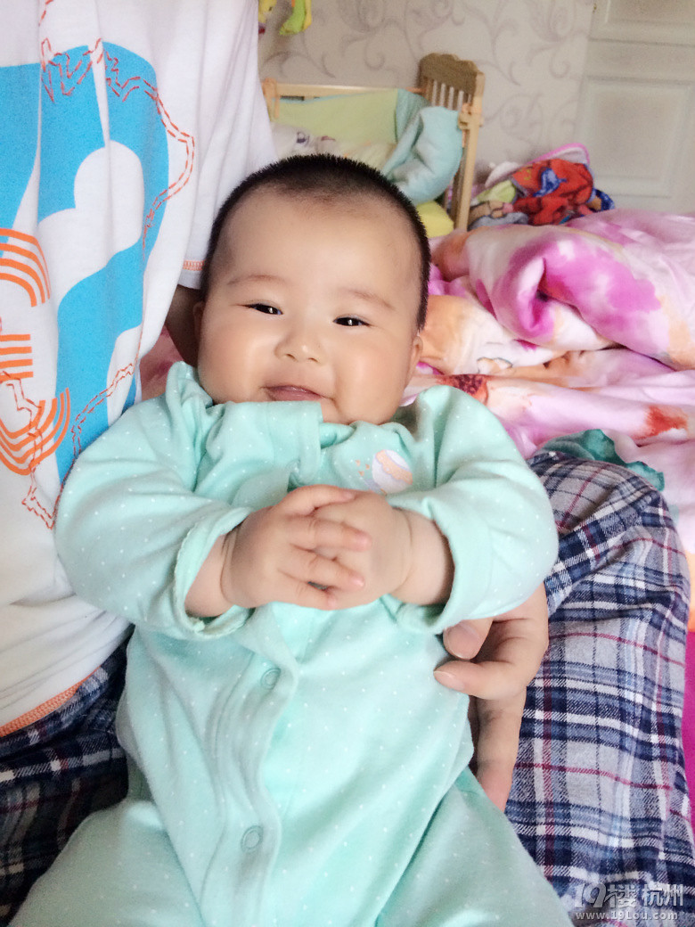 麻麻陪你一起慢慢长大