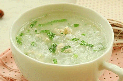 四个月的宝宝能吃什么