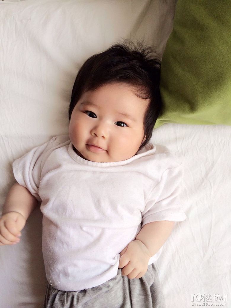 麻麻陪你一起慢慢长大