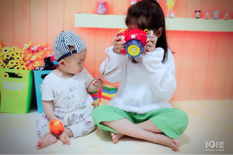 二胎妈妈的幸福感爆棚