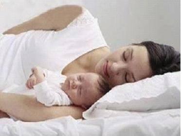 产后正确的睡姿