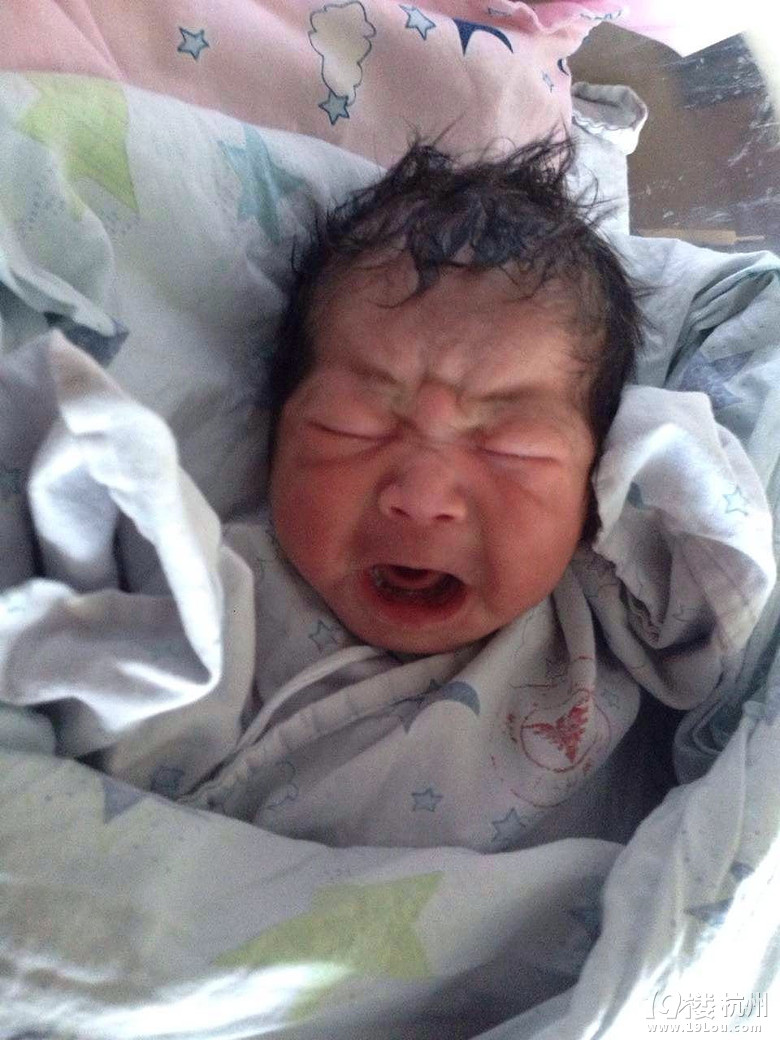 麻麻陪你一起慢慢长大