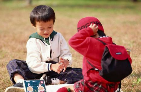 怎么教育不合群的孩子